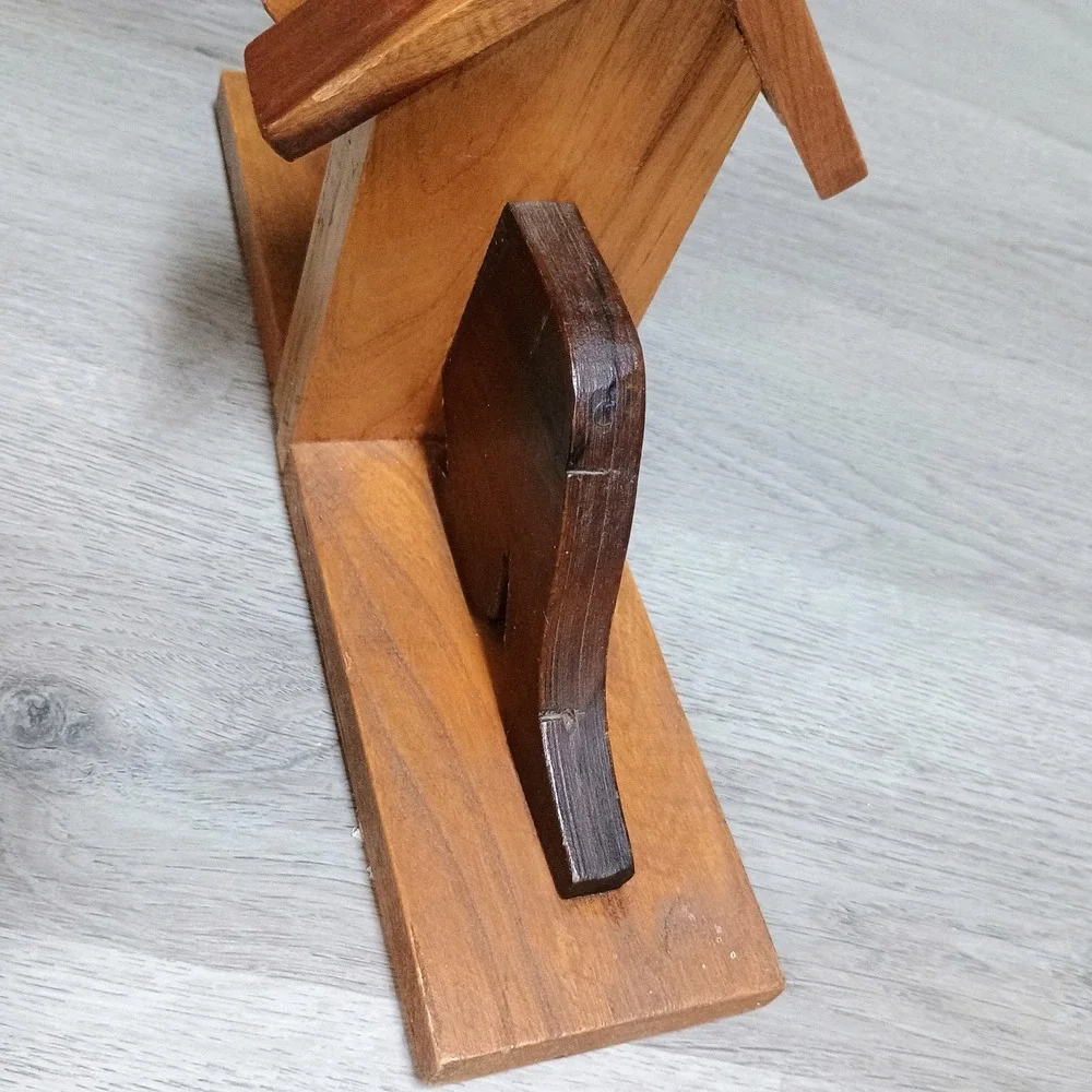 Homemade Handmade Wooden Weiner Dog Dachshund Bookends Book Reading Dog - Picture 3 of 7